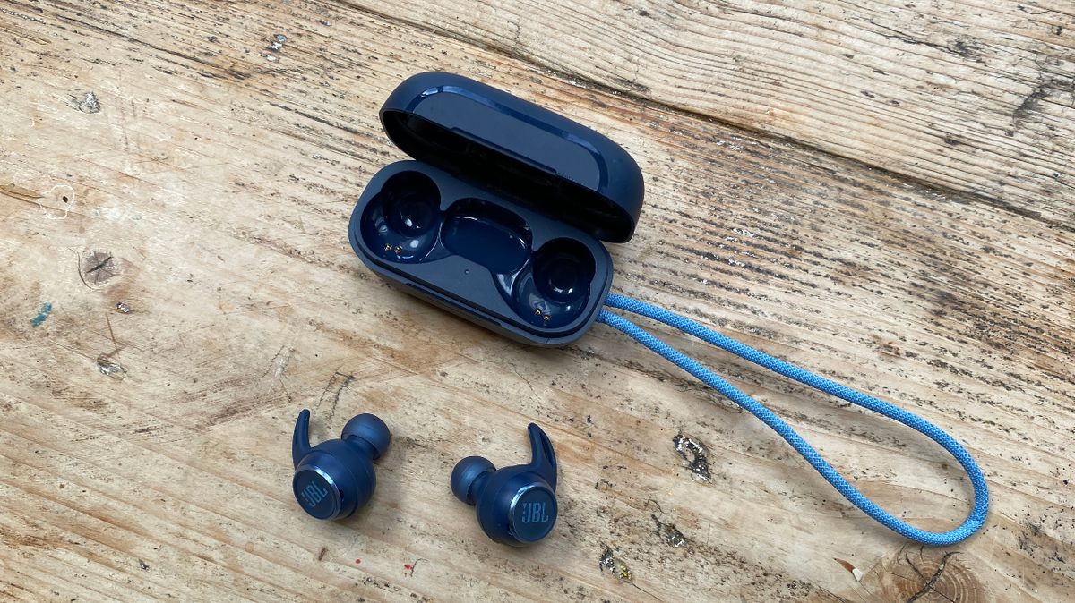 JBL Reflect Flow Pro review: noise-cancelling sports earbuds