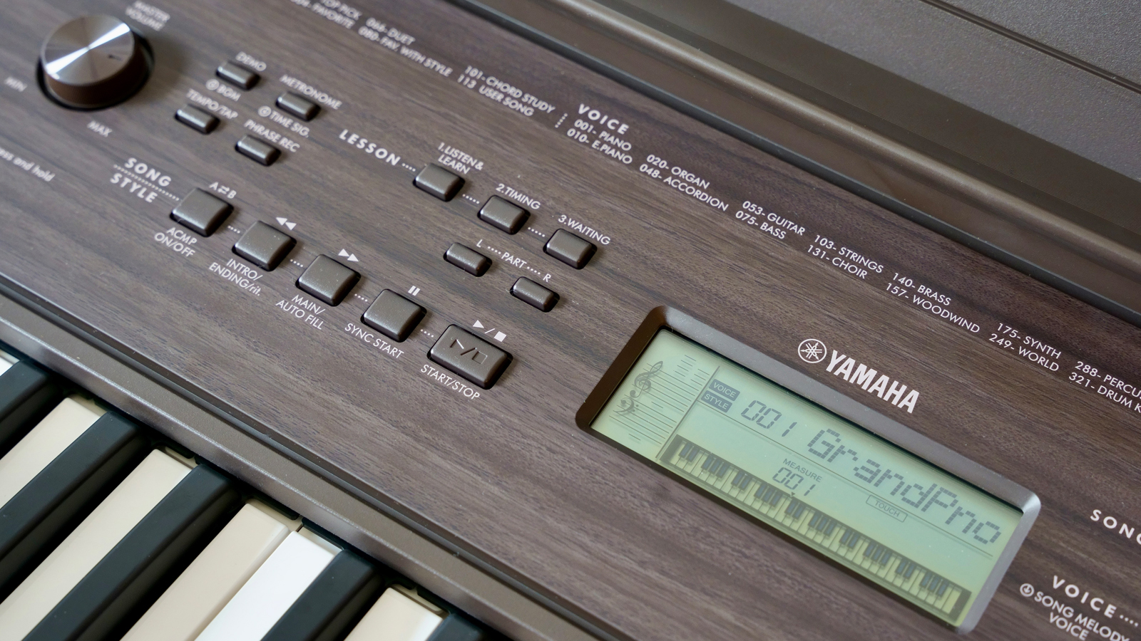 Yamaha PSR-E360