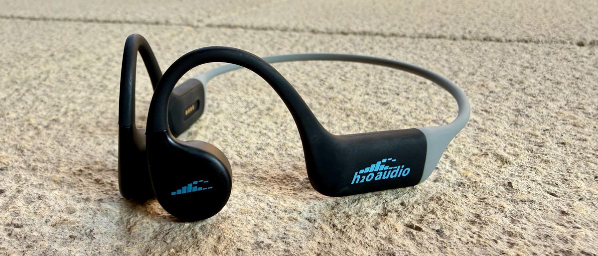I tested H2O Audio's affordable, no-frills, bone-conduction running headphones — and there's something to be said for simplicity