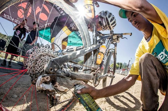 Bikes are lubed and riders fed at waterpoints