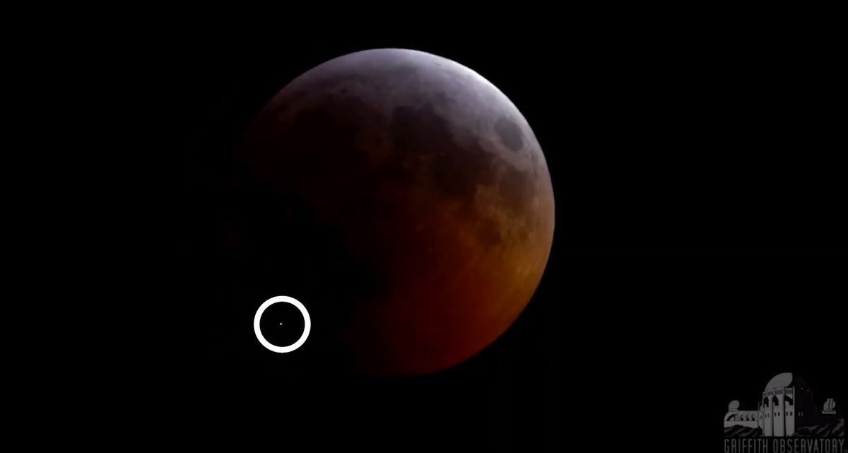 Watch a Meteor Smack the Blood Moon in This Lunar Eclipse Video!