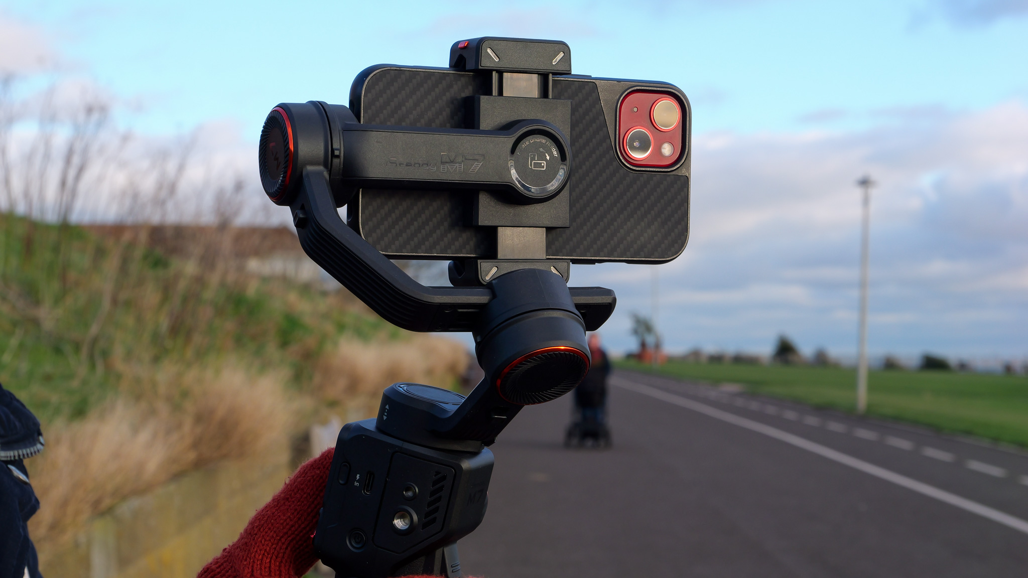 Hohem iSteady M7 smartphone stabilizer