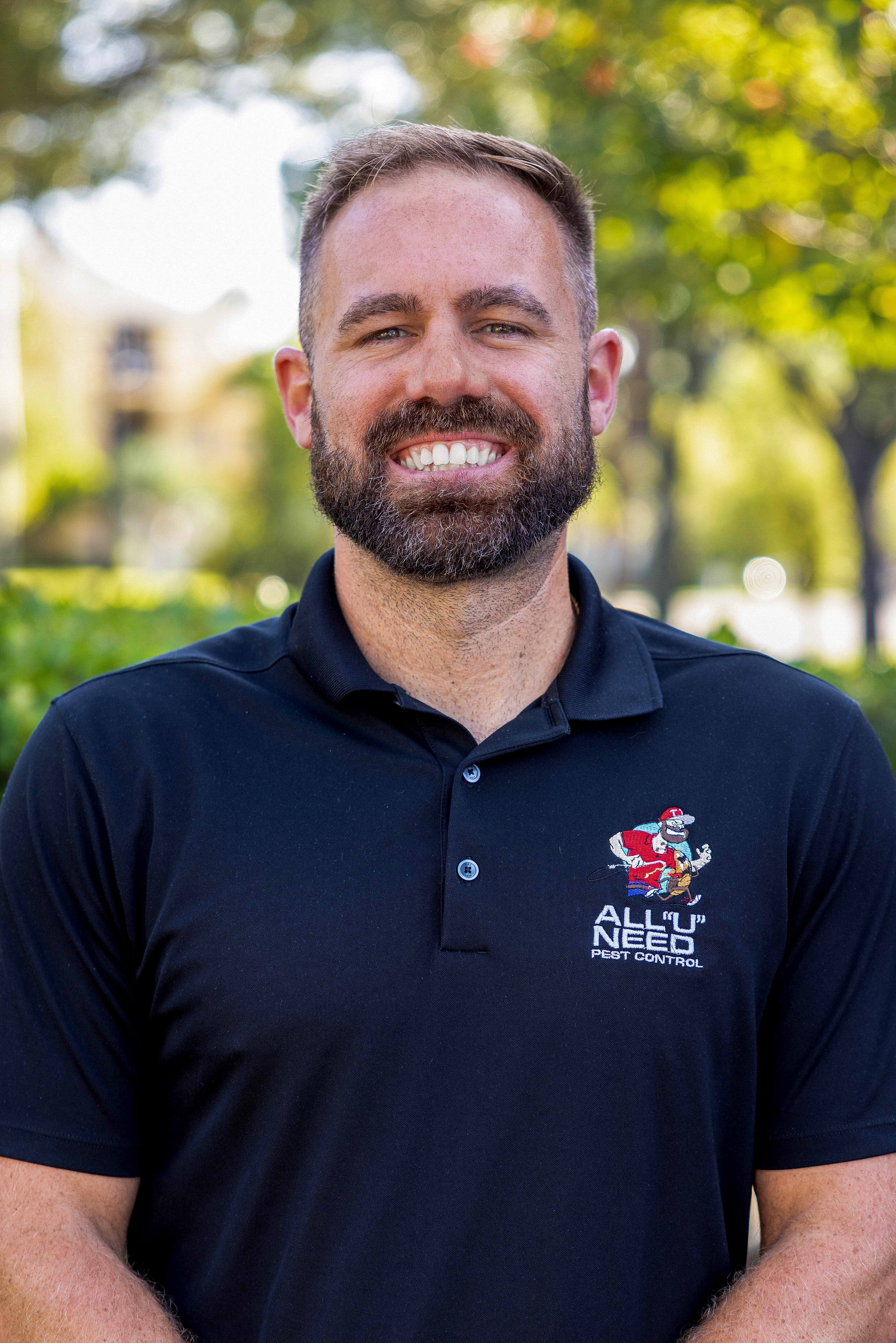 A headshot of Sean Hearn