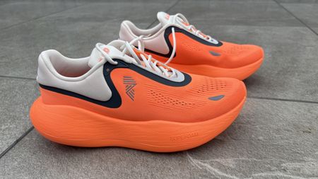 R.A.D UFO running shoes