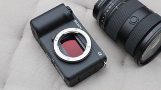 Hands-on with the Sony ZV-E1 vlogging camera - Galaxus