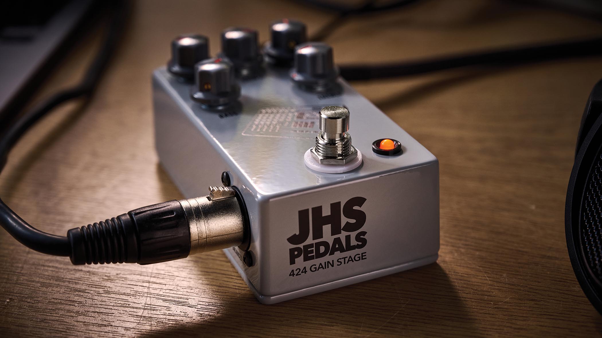JHS Pedals 424 Gain Stage: this computer-gray stompbox is a preamp-cum-distortion that emulates the analogue mojo of the Tascam Portastudio