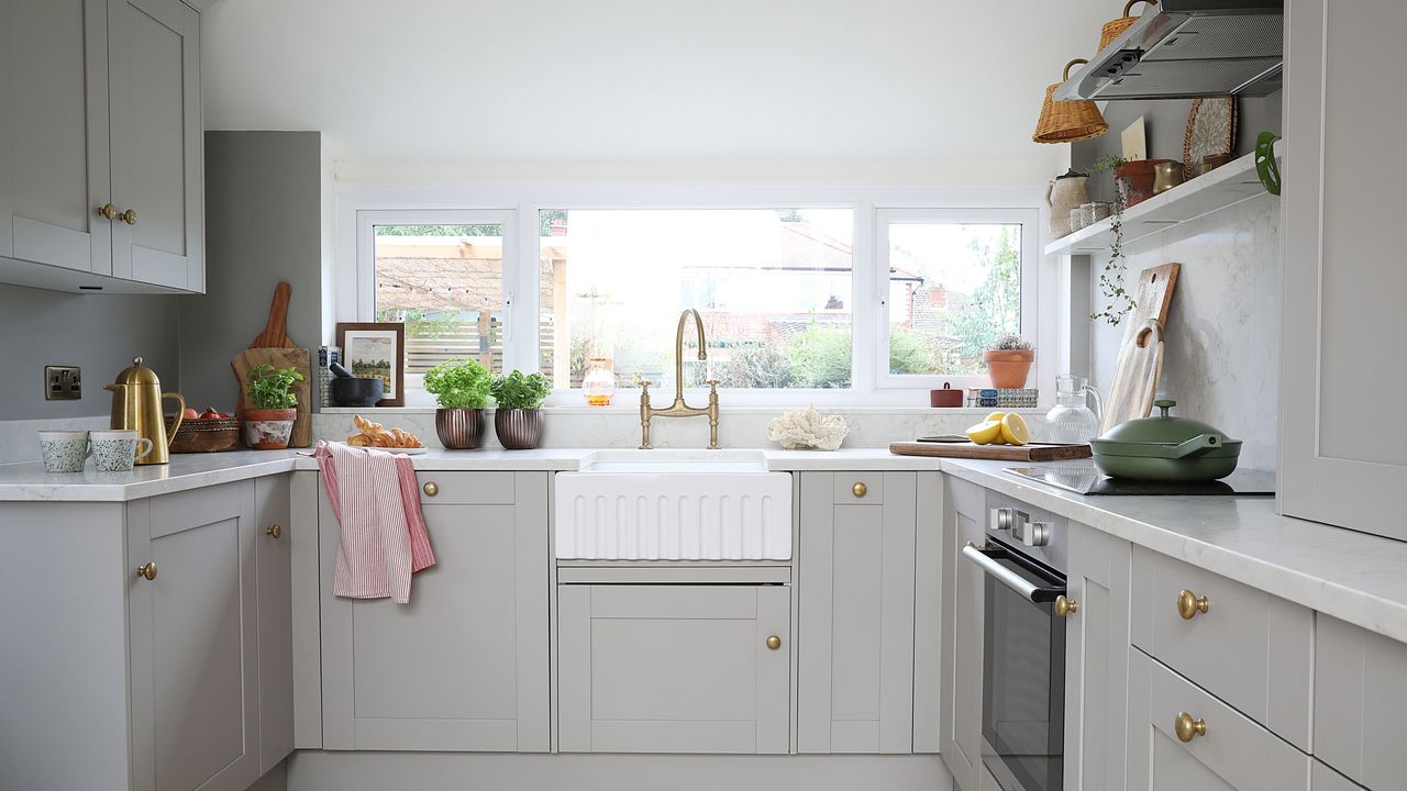 Grey kitchen with butlers sink