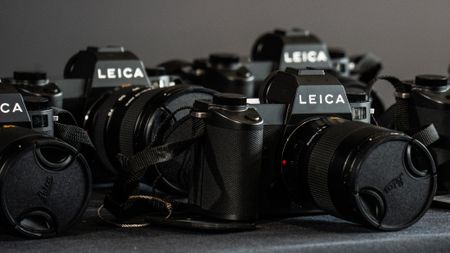 Lots of Leica SL-3 cameras
