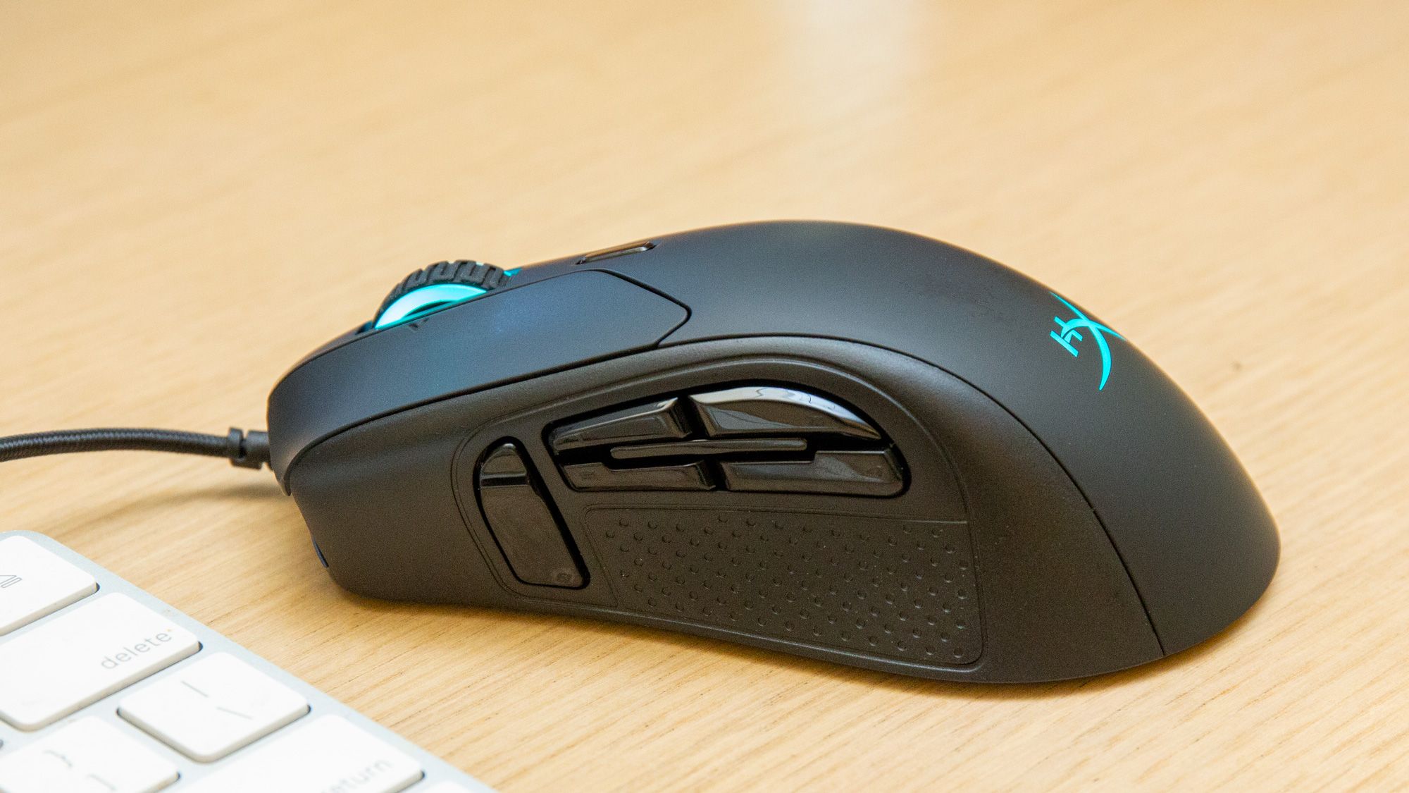 HyperX Pulsefire Raid Gaming Mouse Review: Middling Child | Tom's Hardware
