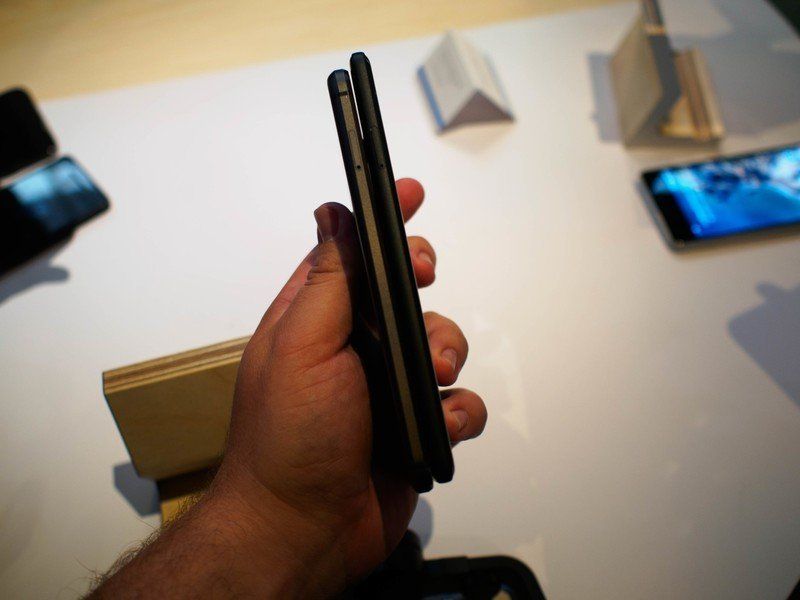 Google Pixel 2 XL and Pixel XL