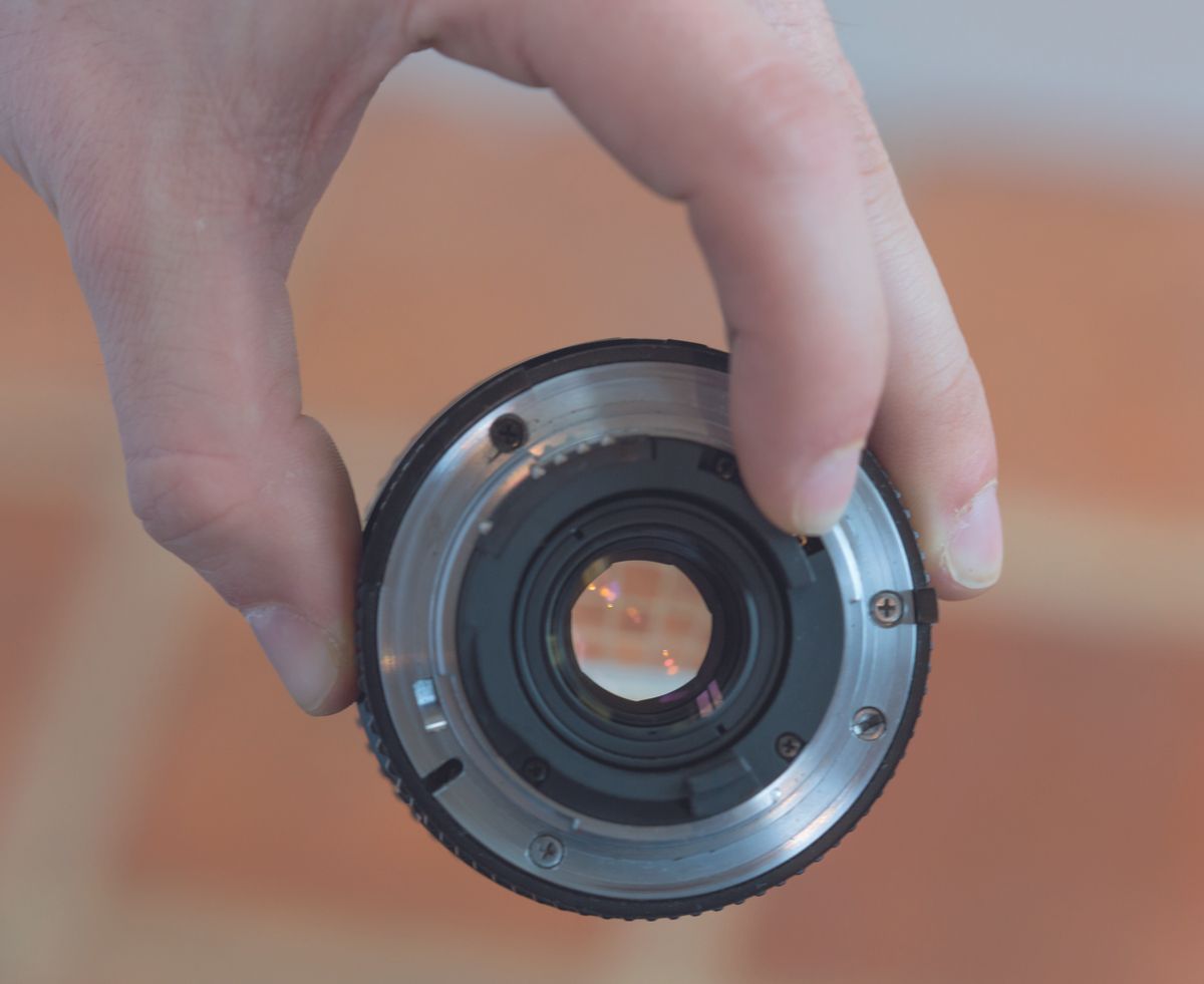 How to shoot close-ups without a macro lens using a reversing ring ...