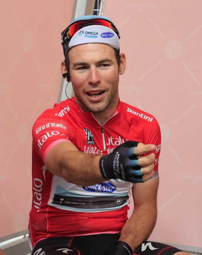 Mark Cavendish (Omega Pharma QuickStep) in the red jersey