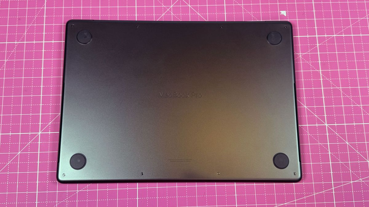 MacBook Pro (14-inch M4)