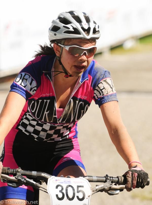 India Waller (Durano Devo) taking the win in the junior 15-16 division