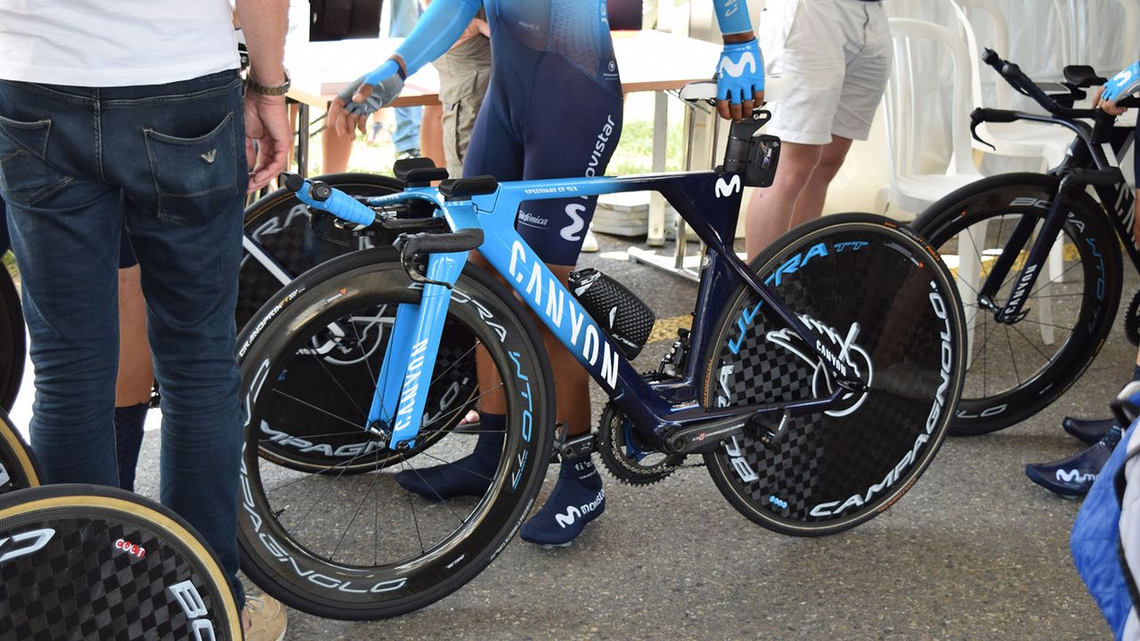 Movistar's Canyon Speedmax TT bikes have received the same blue fade paintjob as the team's road bikes