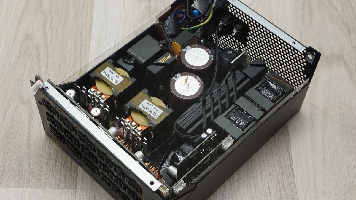 MSI MEG AI1600T PCIE5 Titanium PSU