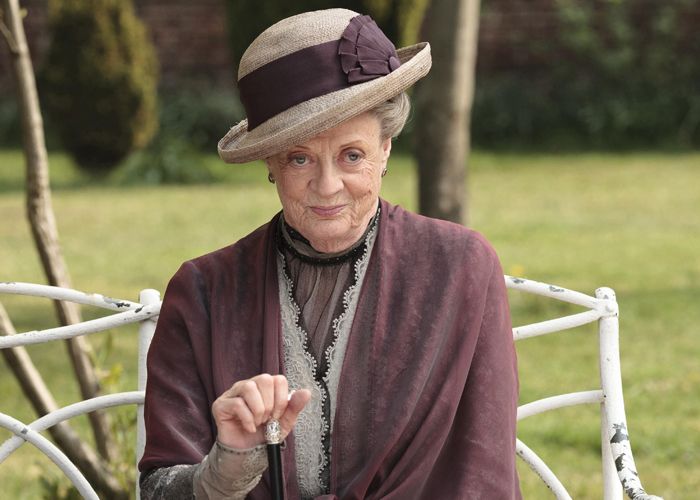 Downton&#039;s Maggie Smith denies heart scare rumours