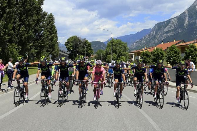 Movistar rolls out for the final Giro stage