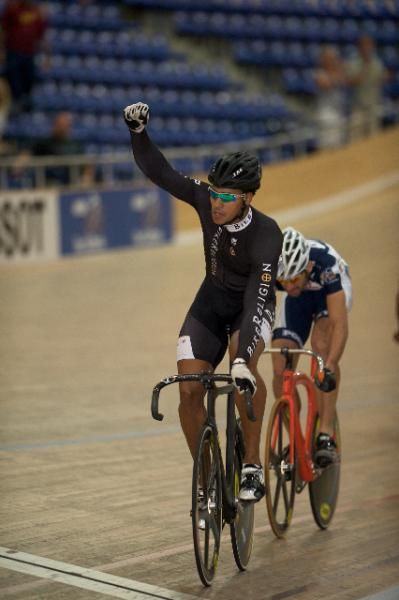 Giddeon Massie wins the men's keirin