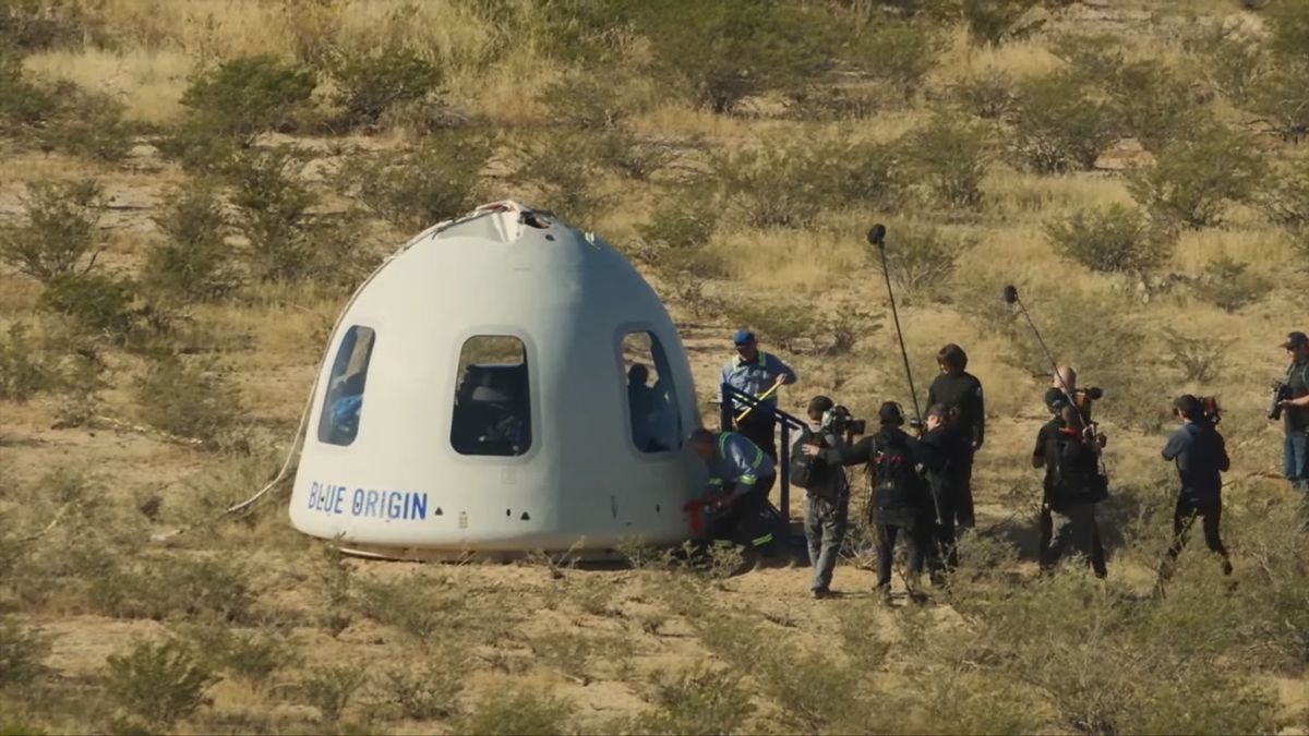 The NS-18 capsule on the ground shortly after touchdown.