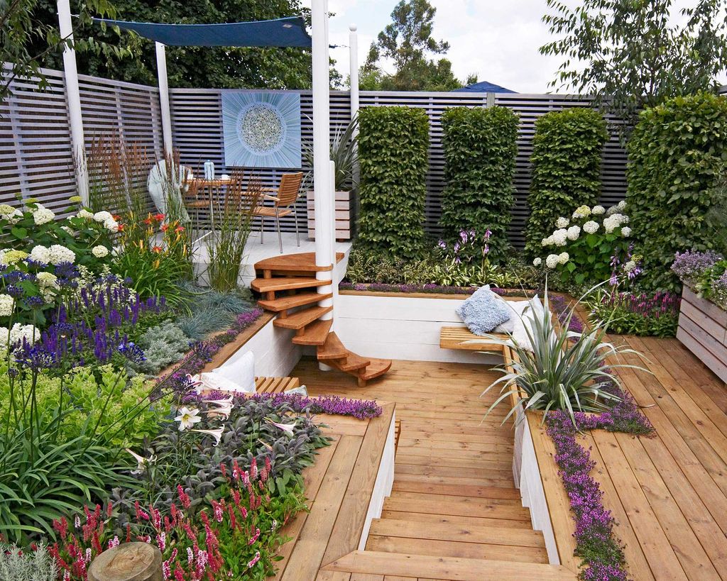 Raised decking ideas: 10 stylish setups | Gardeningetc