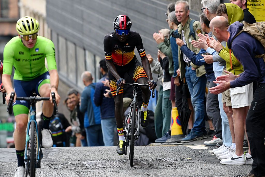 images from the Junior Men's road race at the UCI Road World Championships 2023 in Glasgow