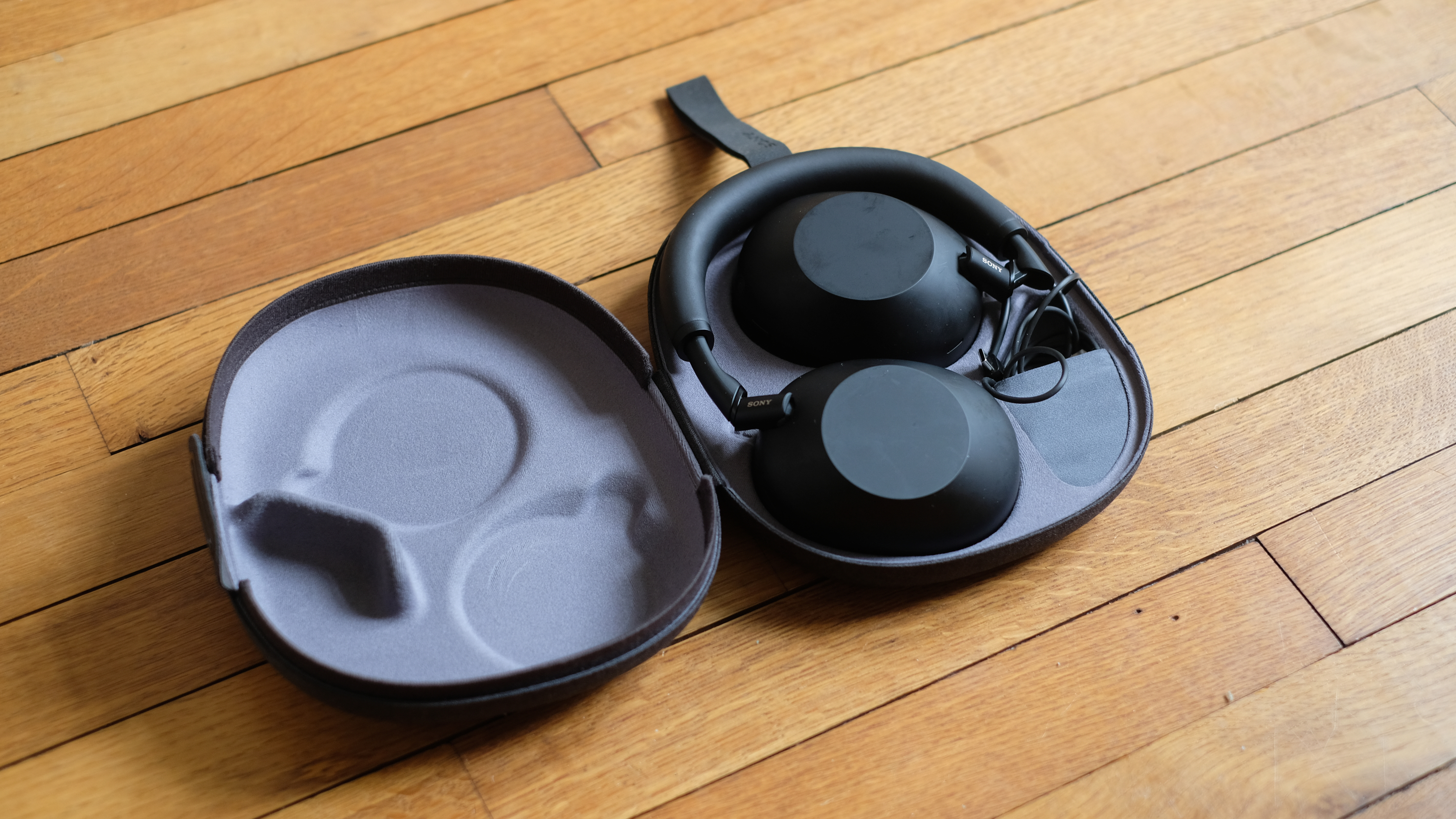 Photograph of Sony WH-1000XM6 headphones