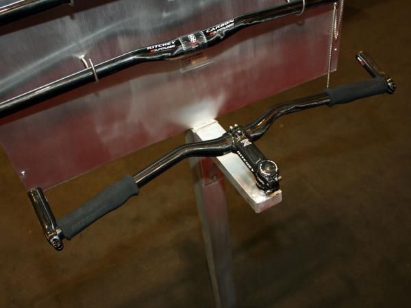 Ritchey's 10D bar features a wrist-friendly 10-degree sweep but the clever bend doesn't require you to swap to a longer stem to mimic the fit of more standard bends.