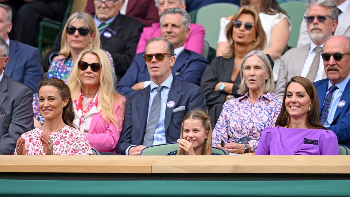 Pippa Middleton steps out alongside Kate for Wimbledon men’s final in a stunning pink floral maxi dress