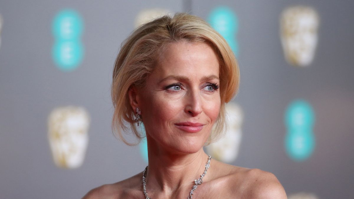 Gillian Anderson gives us sleepwear inspiration showing luxe piped pyjamas during a refreshingly candid video