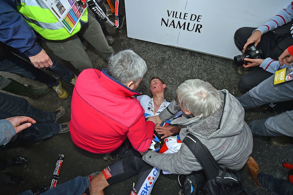 Mathieu Van Der Poel shows the pain of his effort in Namur.