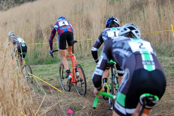 Close racing the the elite men's event