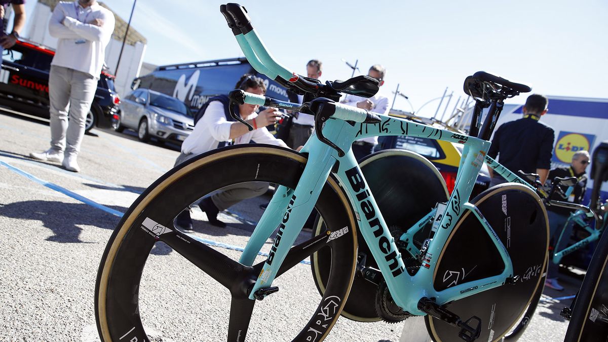 A look at the non-drive side of the Bianchi Aquila