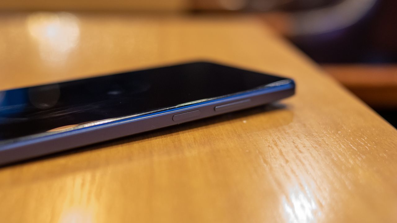 Poco X4 GT power button and volume rocker