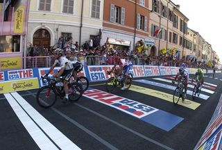 Mark Cavendish (HTC-Highroad) was the first man across the line