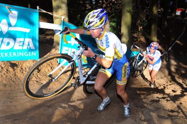 Nicolle De Bie _ Leijten in action