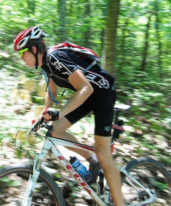 A Felt rider flies up some sweet singletrack
