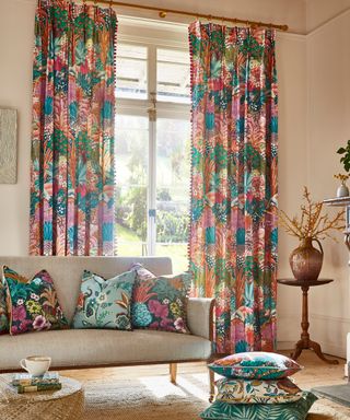 6 Charming Floral Curtains For Your Living Room And Kitchen