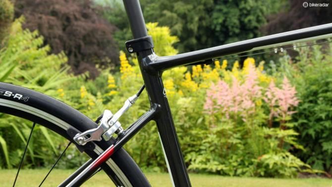 Even in aluminum, Giant says the new Defy frame design's lowered seat stays yield a smoother-riding rear end as compared to a conventional layout