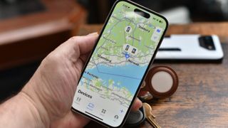 Using FInd My on an Apple iPhone 14 Pro to find devices
