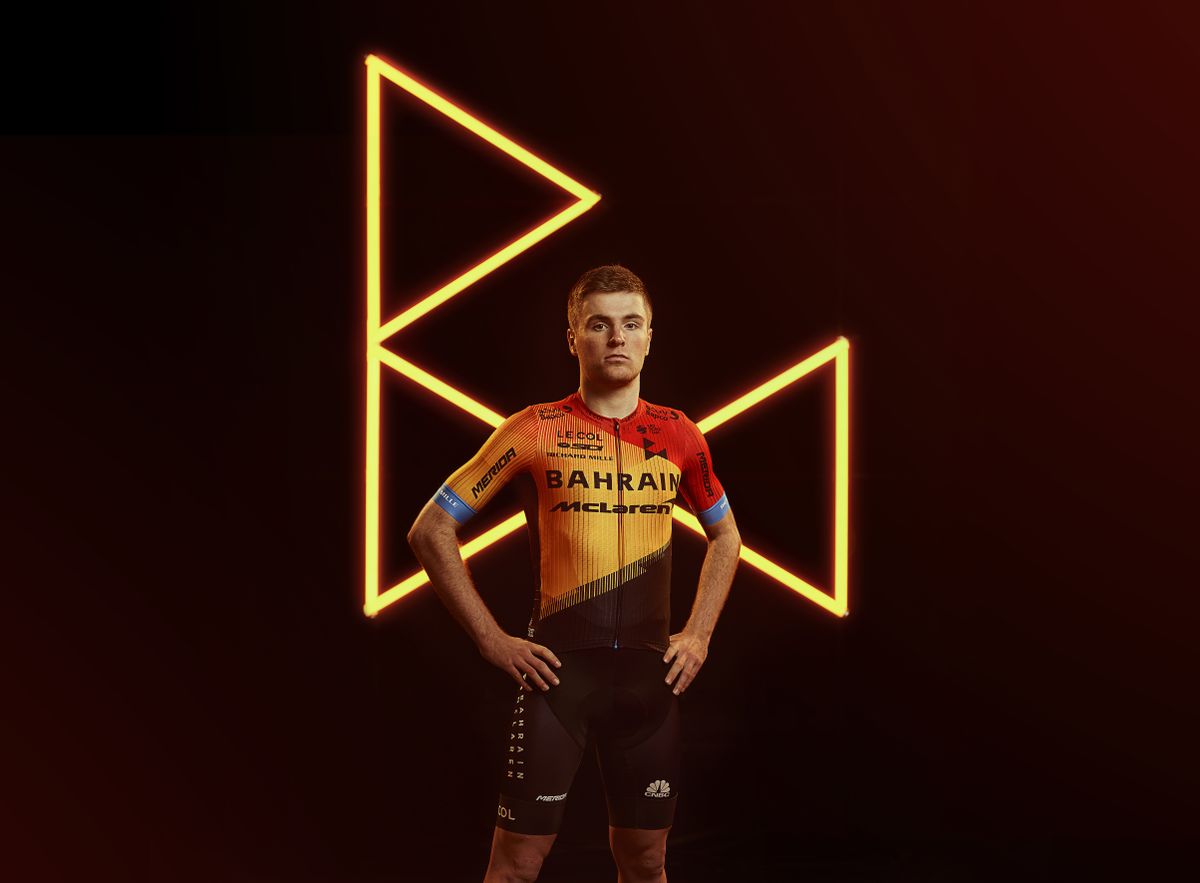 A new kit to accompany the new sponsor