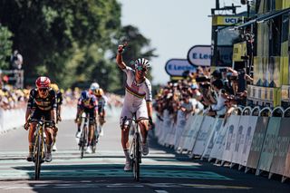 Picture by Zac Williams/SWpix.com - 11/07/2025 - Cycling - 2025 Tour de France Stage 7, Saint Malo - Mur-de-Bretagne, France - Tadej Pogacar, UAE Team Emirates-XRG, wins Stage 6.