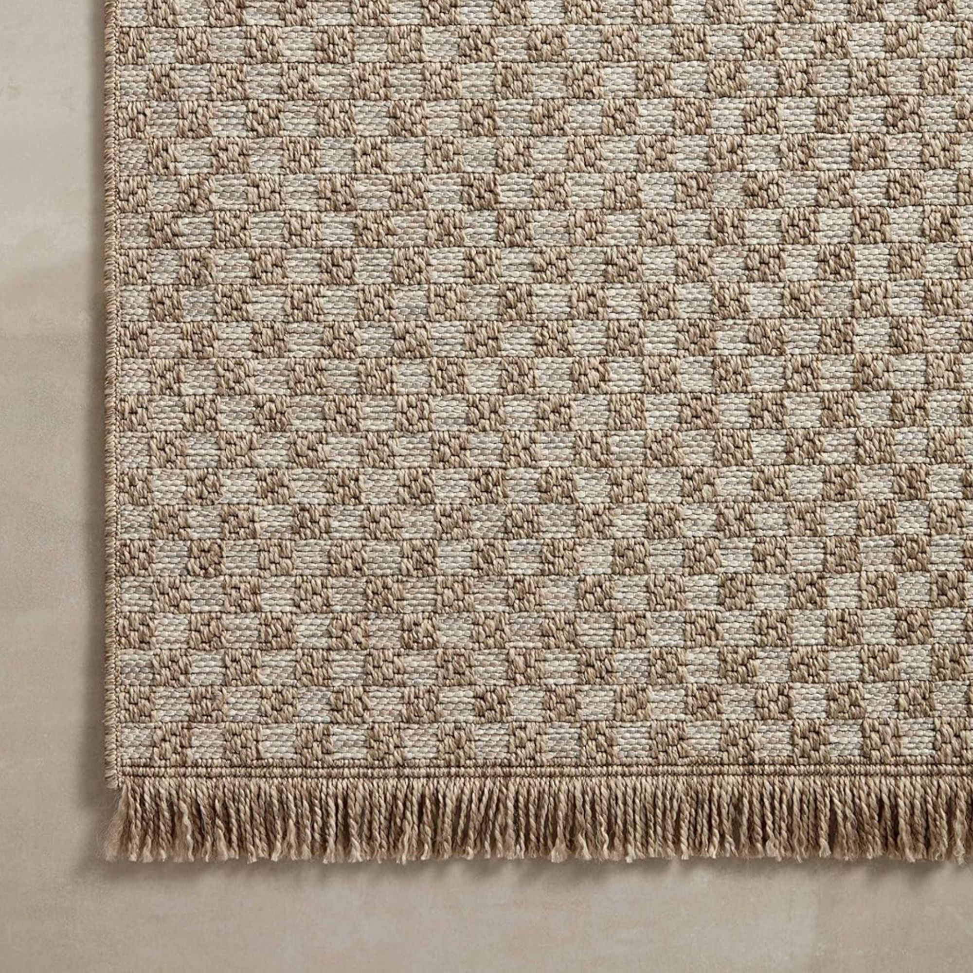 Loloi II Dawn Collection Indoor/Outdoor DAW-02 Tan 7'-8" x 10' Area Rug
