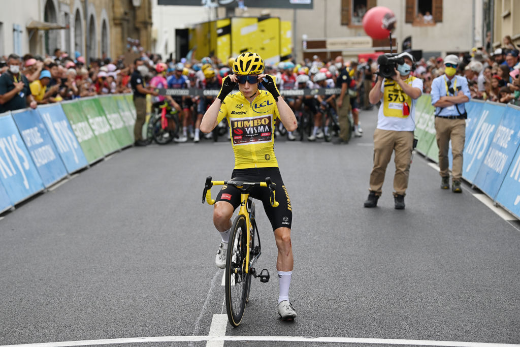 CAHORS FRANCE JULY 22 Jonas Vingegaard Rasmussen of Denmark and Team Jumbo Visma Yellow Leader Jersey prior to the 109th Tour de France 2022 Stage 19 a 1883km stage from CastelnauMagnoac to Cahors TDF2022 WorldTour on July 22 2022 in Cahors France Photo by Dario BelingheriGetty Images