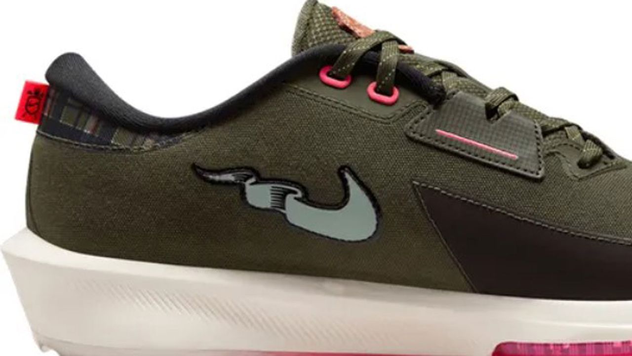The Nike Air Zoom Infinity Tour Next% 2 Golf Shoes - The Open 2024 on a white background