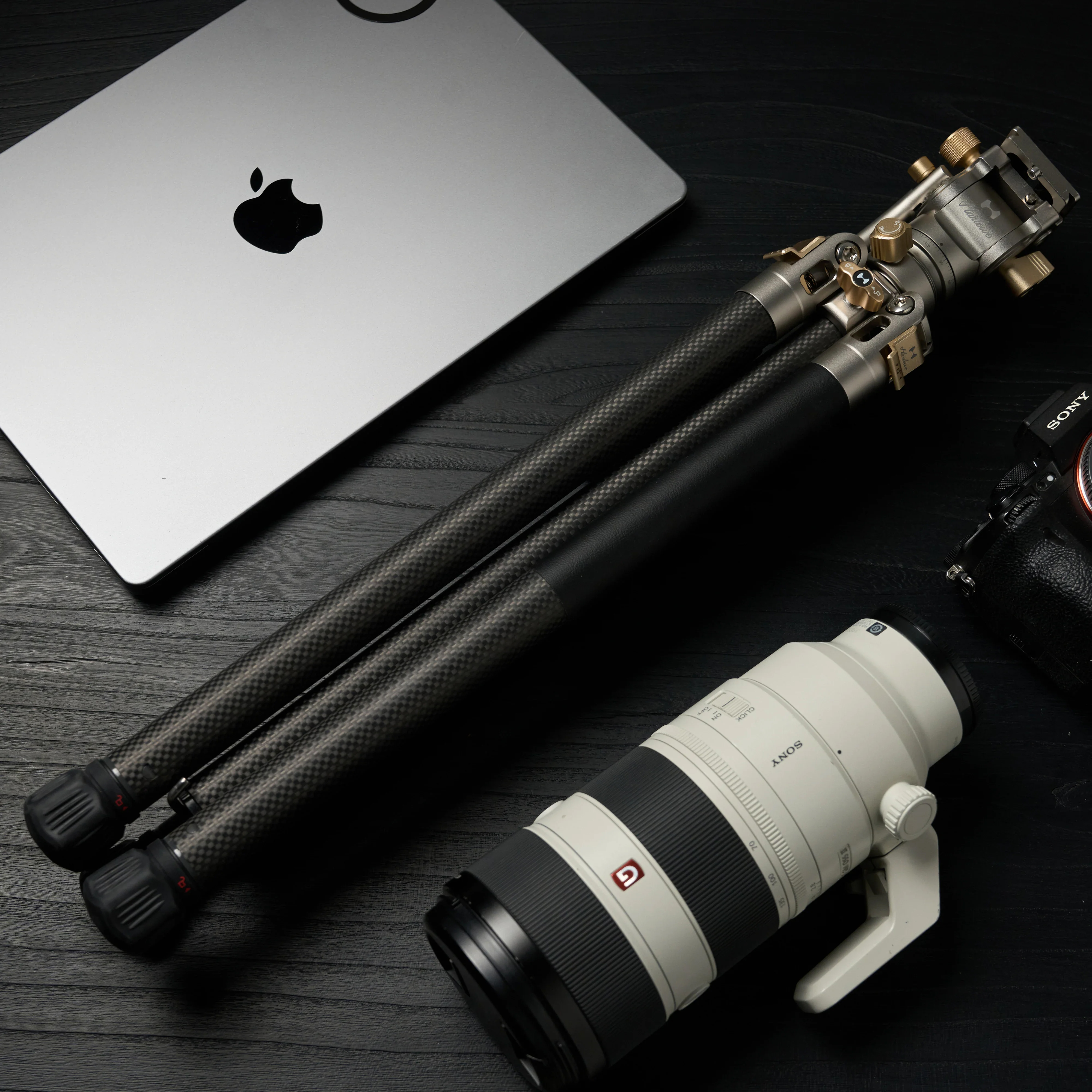 The Harlowe Rocket Air tripod