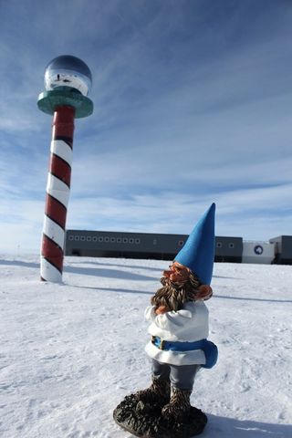 Kern the gnome at the south pole.