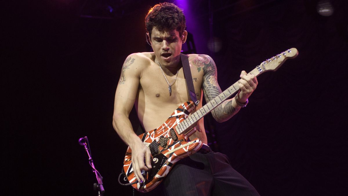 John Mayer playing Eddie Van Halen&#039;s Frankenstein