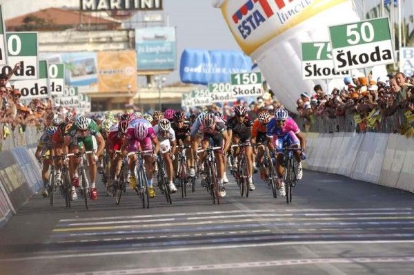 Full gas with less than 50 metres to go.
