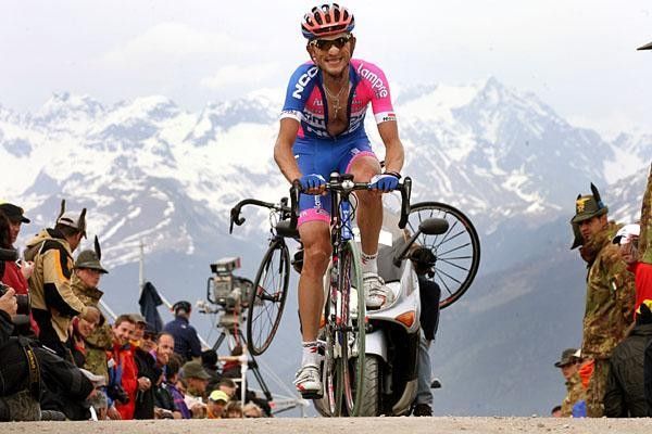 Sylvester Szmyd (Lampre) was two and a half minutes down which was an OK ride for him. He will continue to look out for his captain, Marzio Bruseghin.